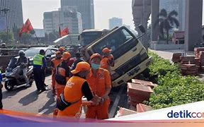 Orang Kecelakaan Gara-Gara Lato-Lato Di Indonesia Video